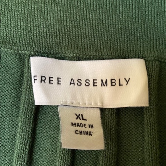 Free Assembly Knit Skirt 🆕 - Picture 4 of 6